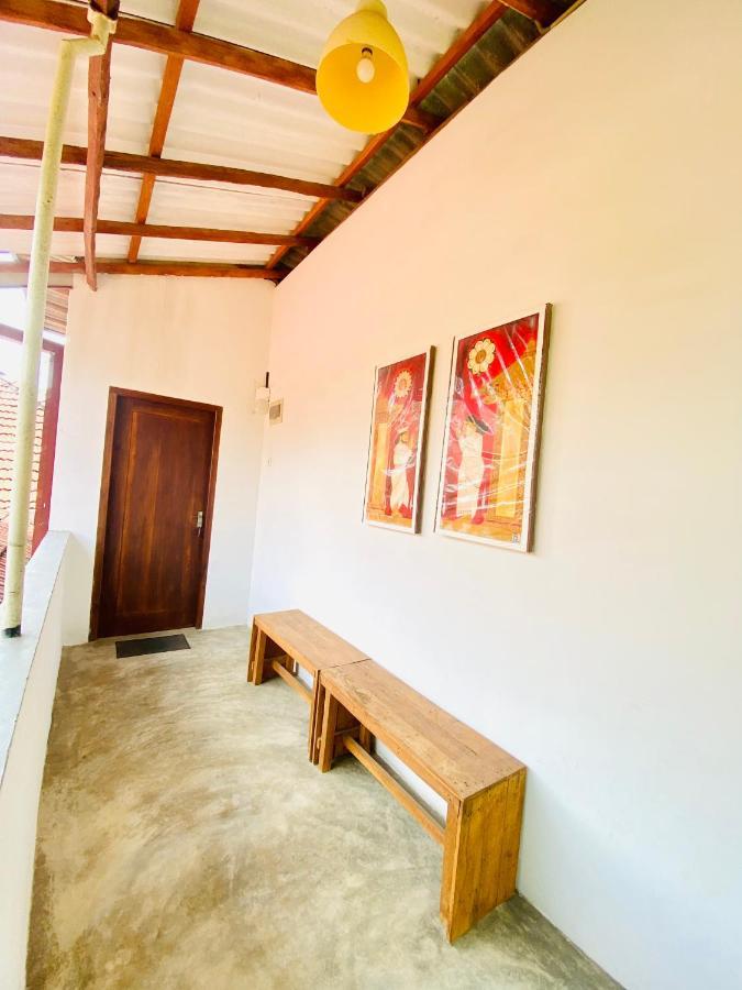 Coconut Reach Hotel Mirissa Exterior photo